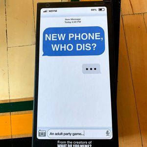 New Phone, Who Dis? adult card party game